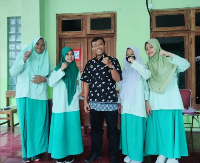 Mendalami Manfaat Pentingnya Website Sekolah